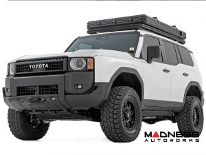 Toyota Land Cruiser Winch Mount - Hidden - Rough Country - Yellow SAE Fog Lights